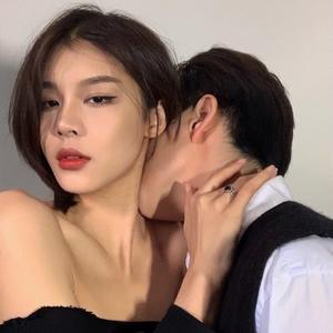 日本巨乳人妖射精视频
